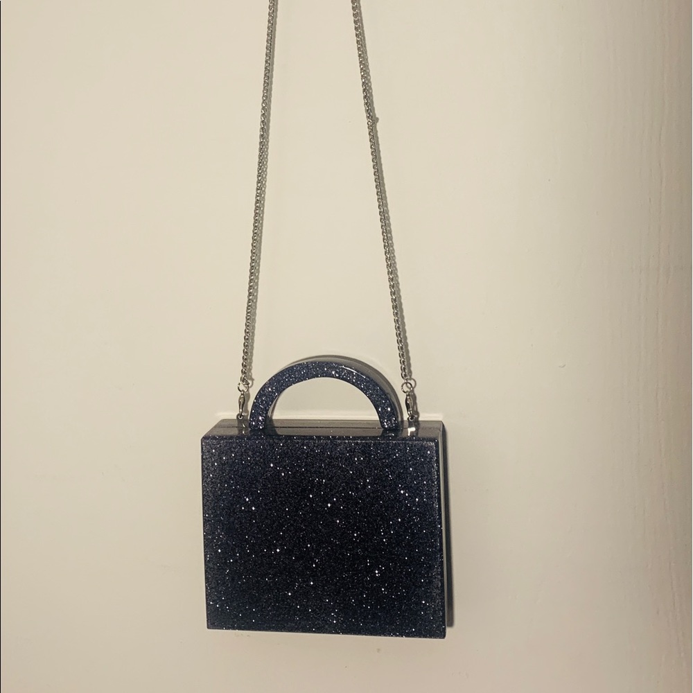 White fox boutique signature crossbody